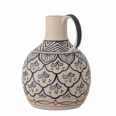 Nadya Vase