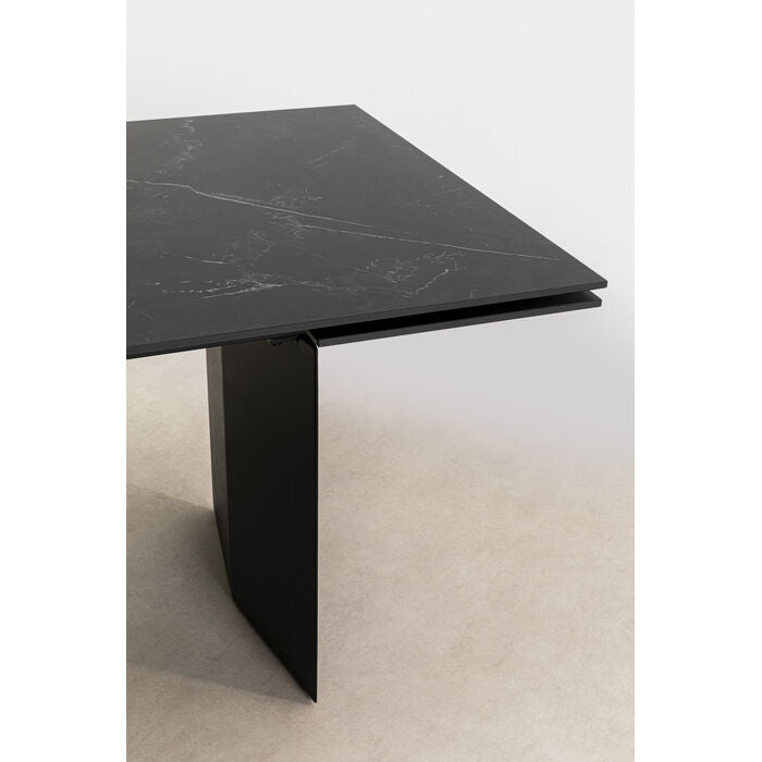 Extension Table Novel