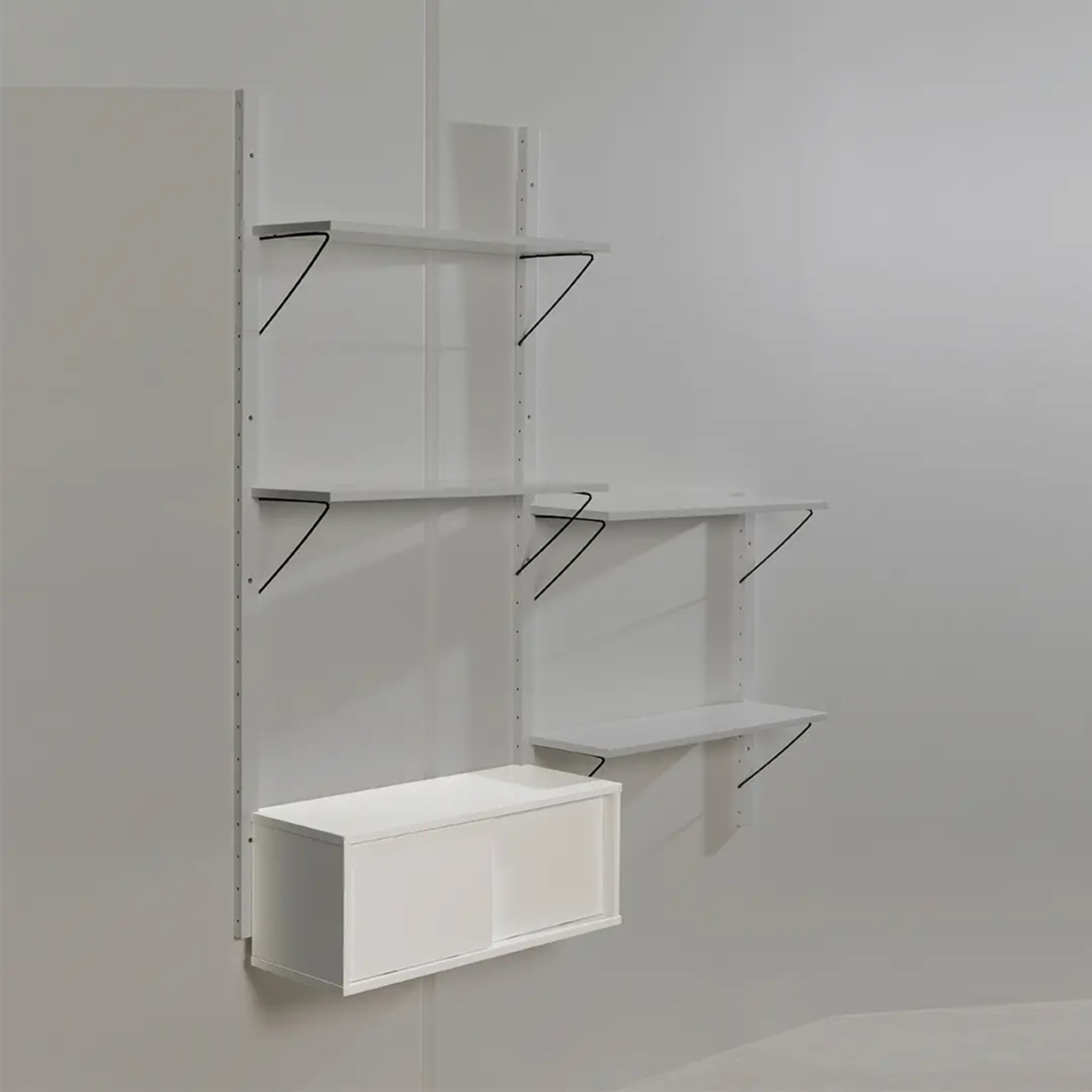 Declan Cabinet
