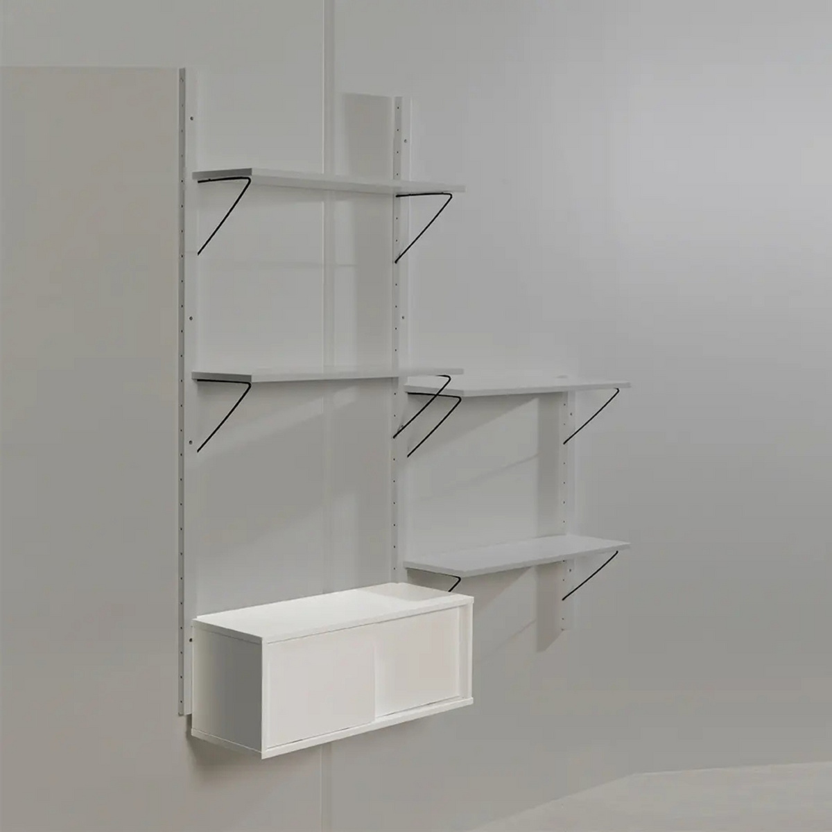 Declan Cabinet