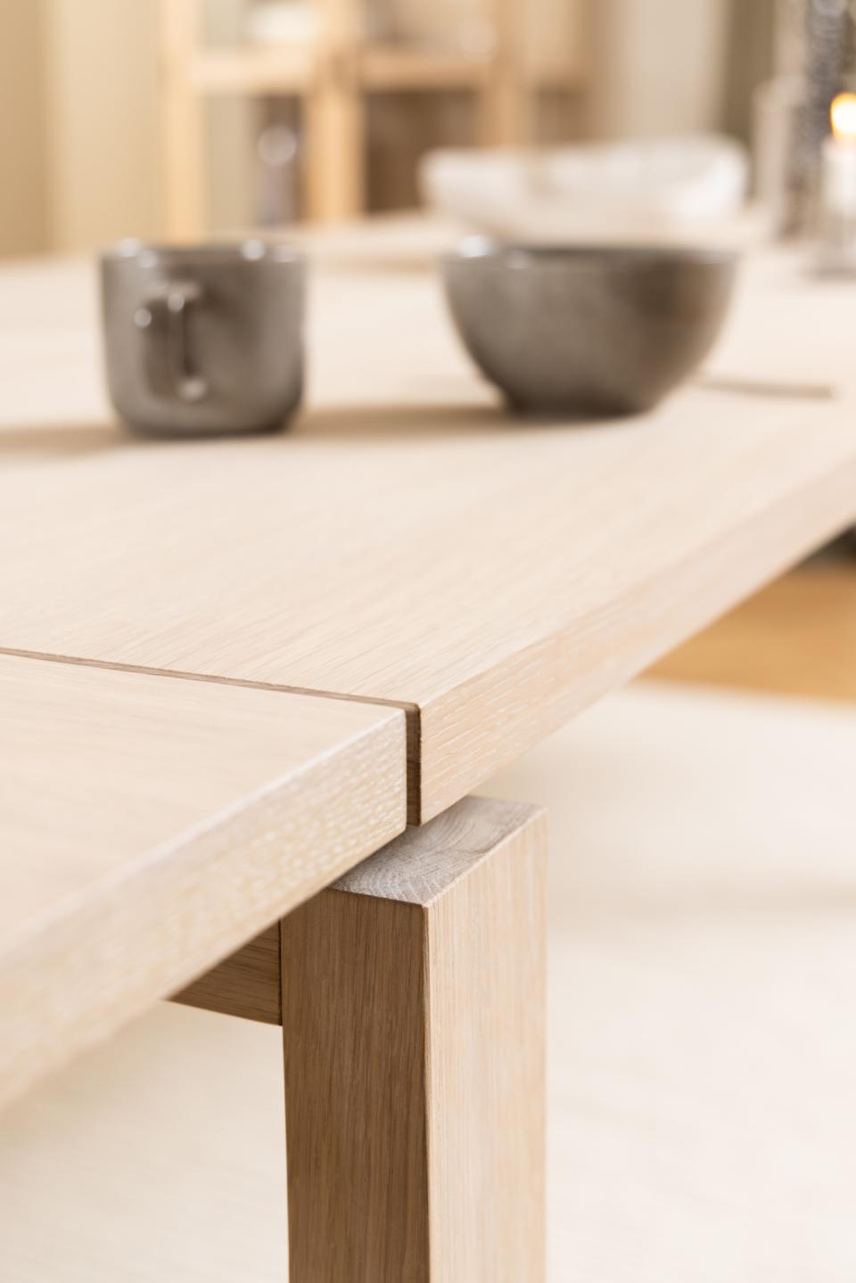 Linley dining table