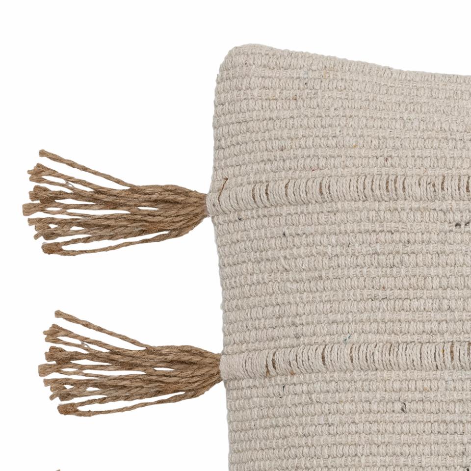 Ensar Cushion