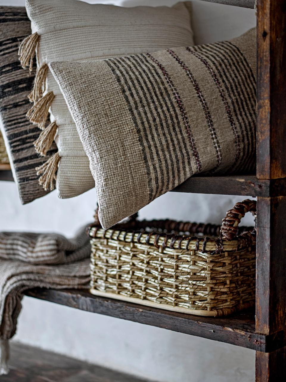 Ensar Cushion