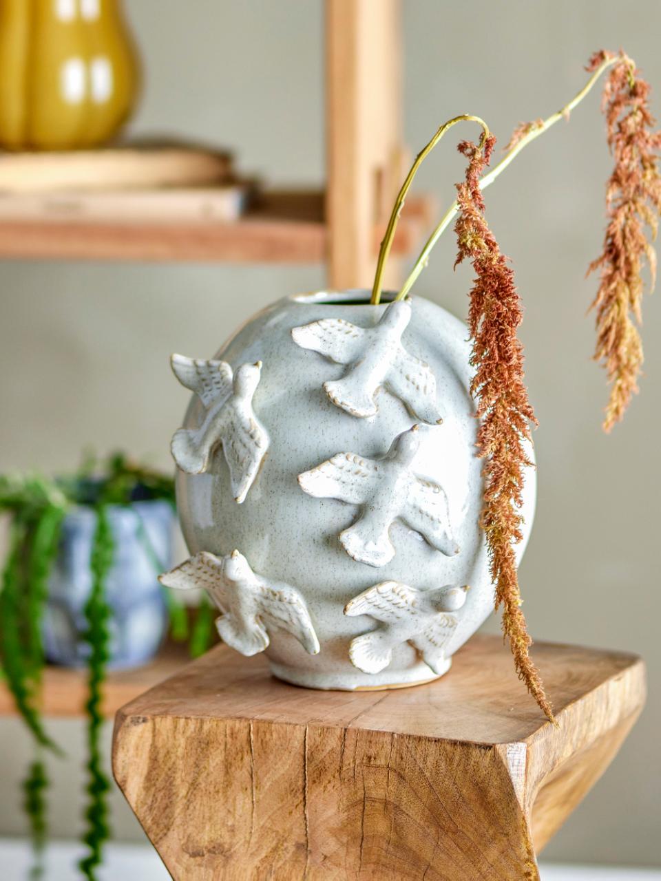 Abira Vase